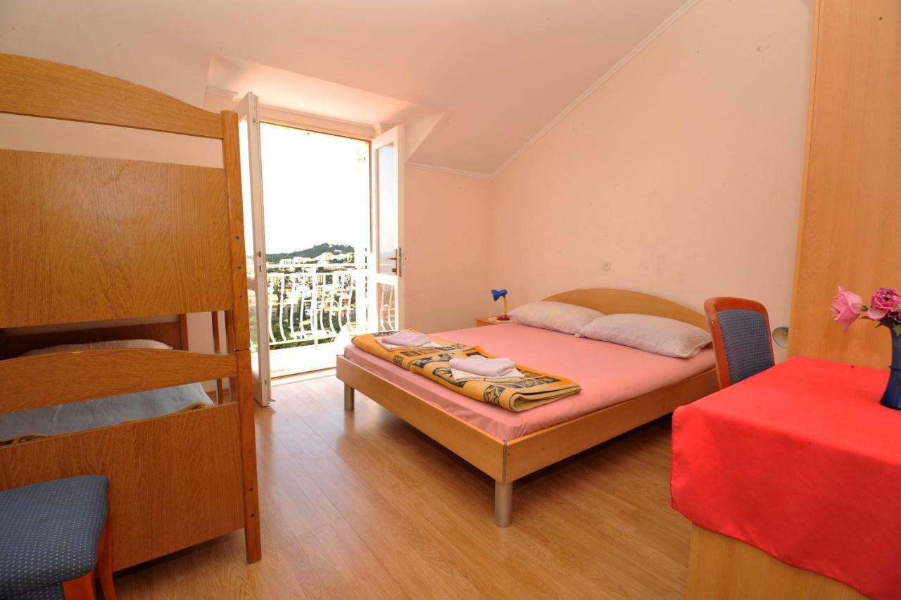 Guest House Banana Dubrovnik Bagian luar foto